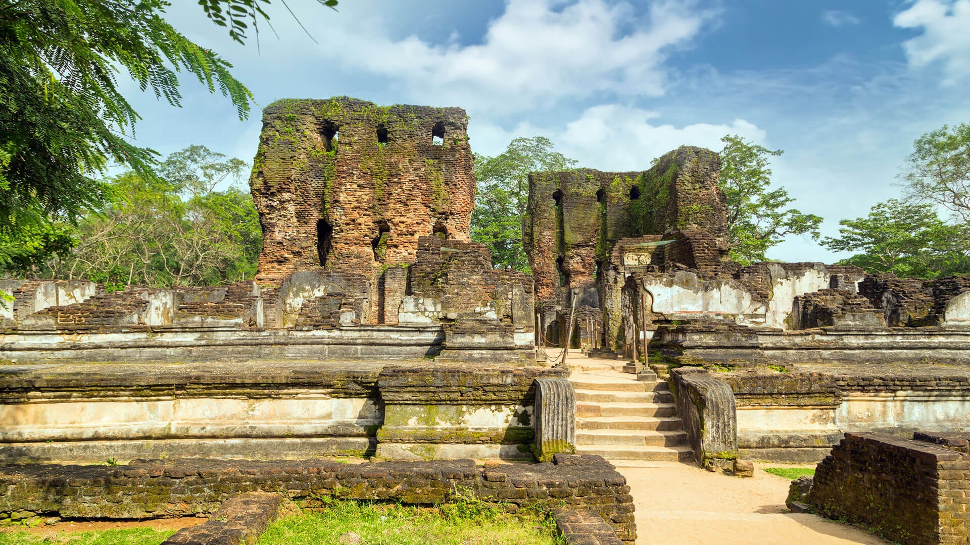 Best of Sri Lanka Grand Tour photo 2